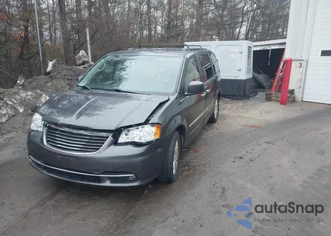 2016 Chrysler Town & Country Touring z USA, uszkodzony, nr VIN 2C4RC1BG9GR254708